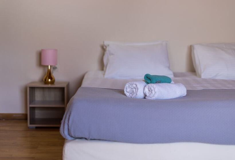 Номер Стандарт, Moraitis Mansion