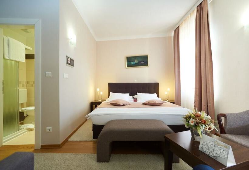 غرفة كومفورت, Sobe Bernarda