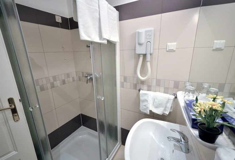 غرفة قياسية, Sobe Bernarda