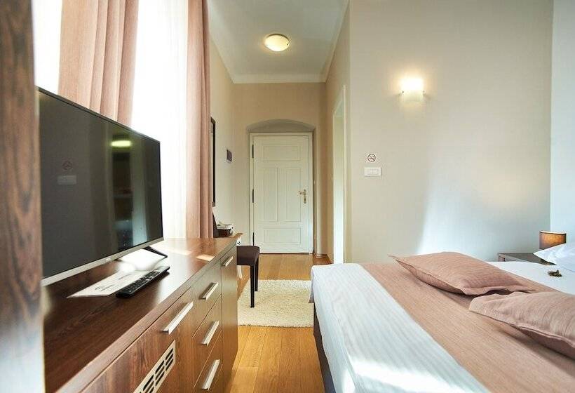 غرفة إقتصادية, Sobe Bernarda