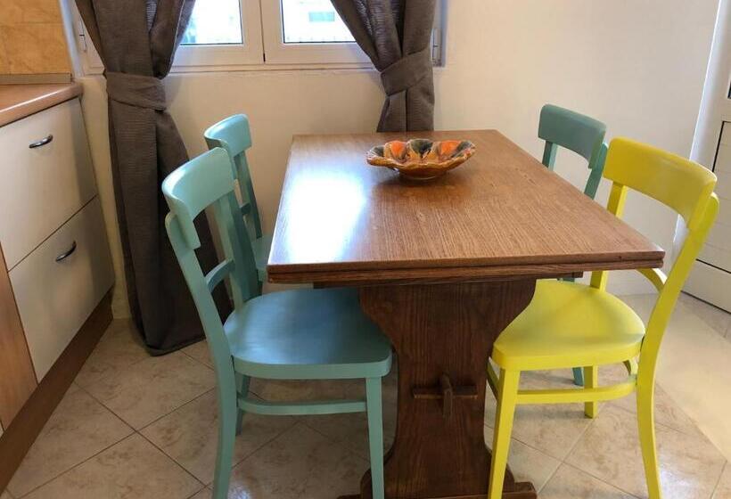 스탠다드 스튜디오 킹침대, Guest House Adriatica By Pinch