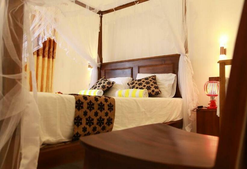 Deluxe Room, New Planet Guest