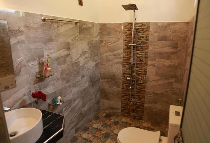 Deluxe Family Room, New Planet Guest