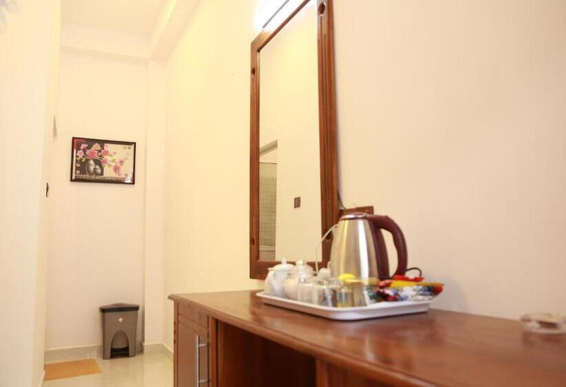 Deluxe Family Room, New Planet Guest