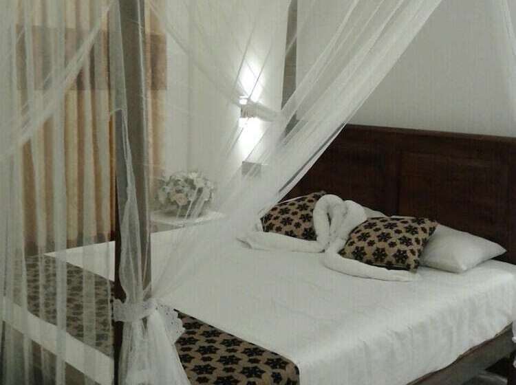 Deluxe Room, New Planet Guest