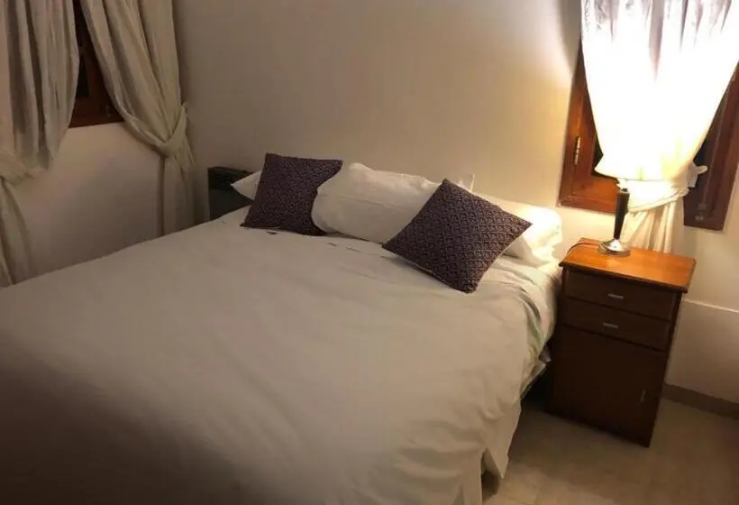 スタンダード４人部屋, Alberta B&b