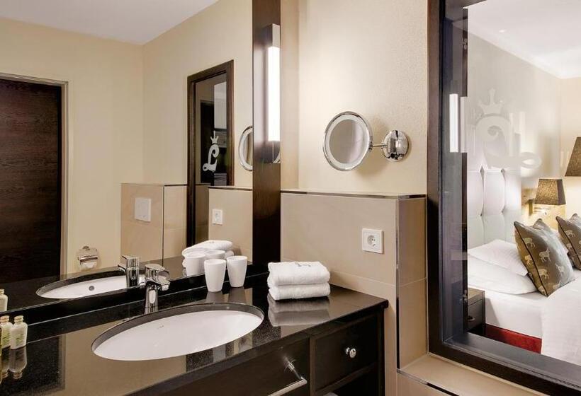 Номер Стандарт Вид на Горы, Lamark