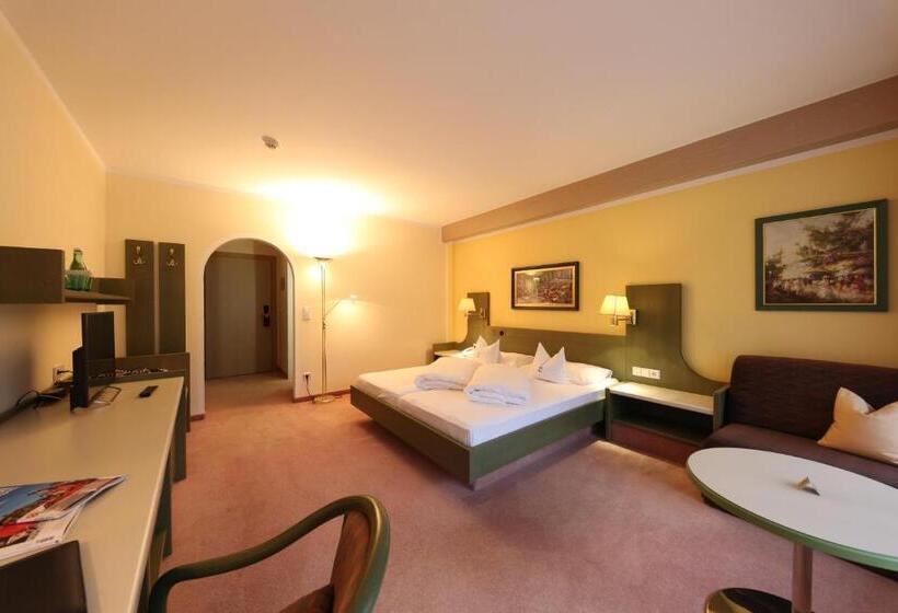 Номер Стандарт с Балконом, Lamark