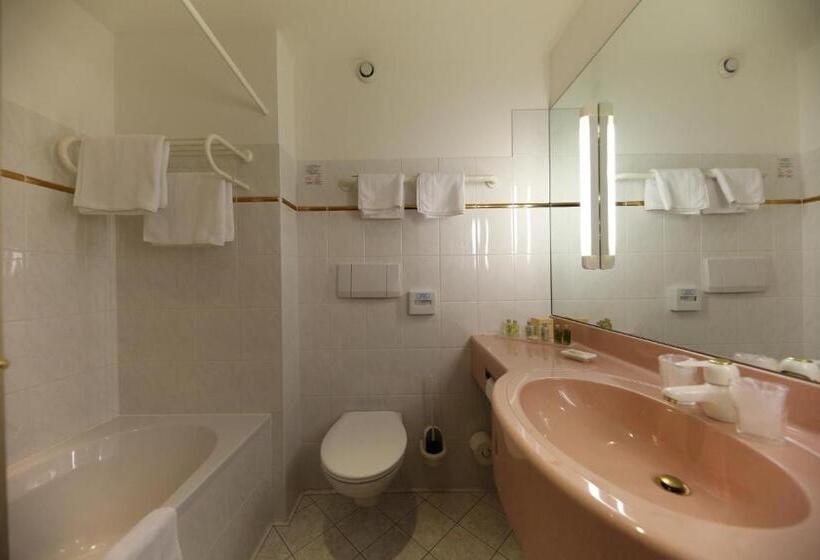 Номер Стандарт с Балконом, Lamark