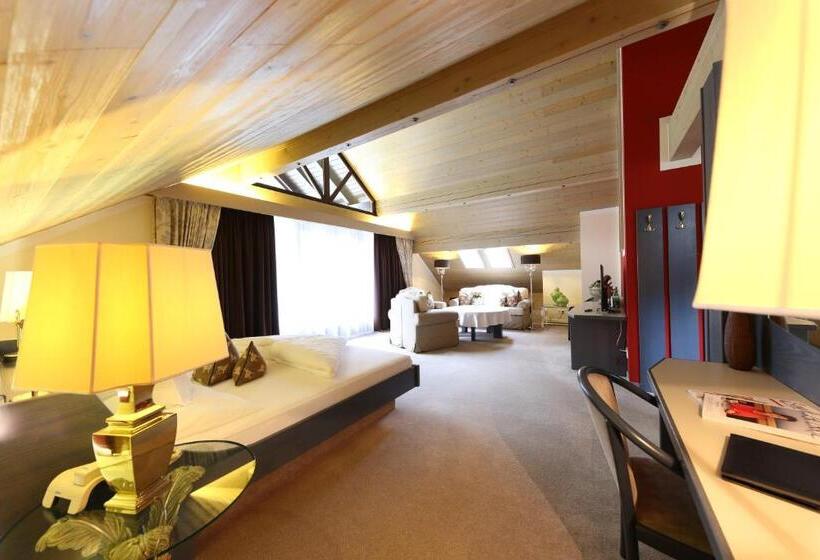 Люкс Повышенной Комфортности, Lamark