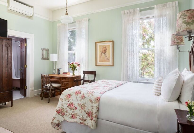 חדר סופריור, Garden Street Inn Downtown San Luis Obispo, A Kirkwood Collection