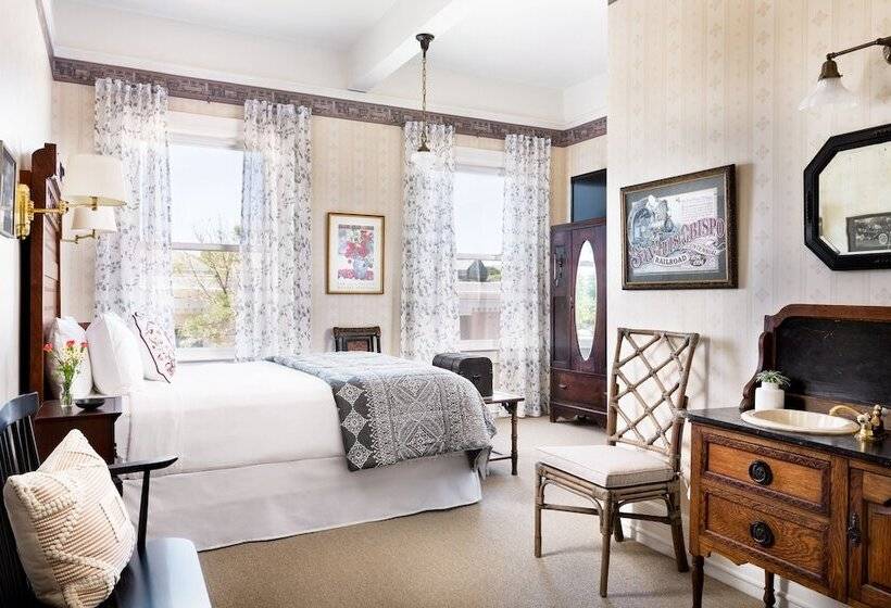 חדר סופריור, Garden Street Inn Downtown San Luis Obispo, A Kirkwood Collection