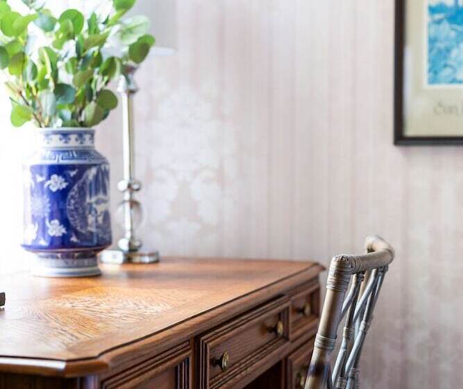 חדר סופריור, Garden Street Inn Downtown San Luis Obispo, A Kirkwood Collection