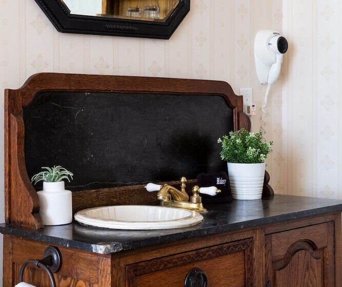 חדר סופריור, Garden Street Inn Downtown San Luis Obispo, A Kirkwood Collection