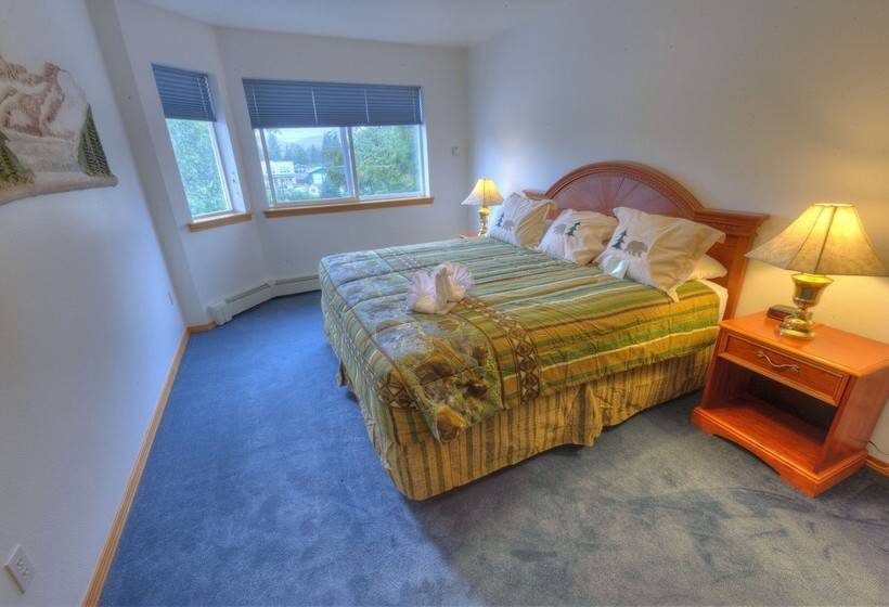 جناح, Frontier Suites Hotel In Juneau