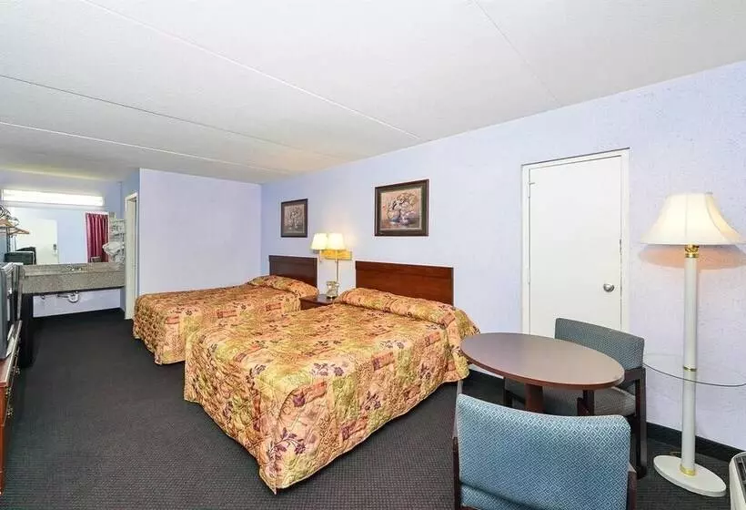 ２ダブルベッドのスタンダードルーム, Americas Best Value Inn & Suites Knoxville North
