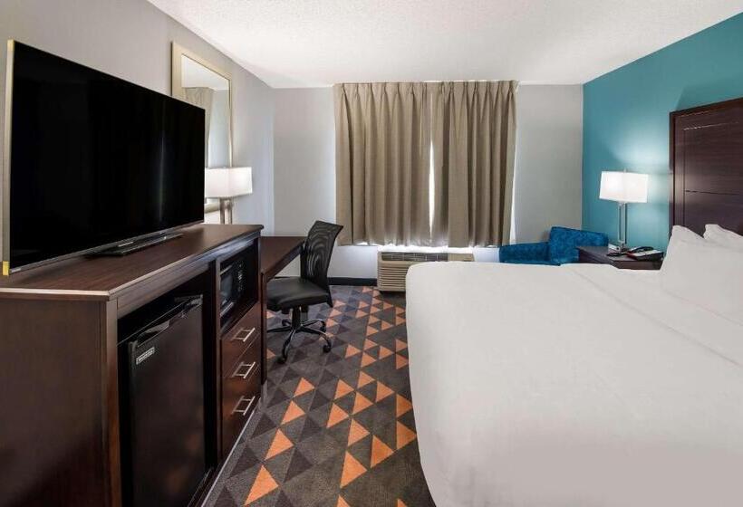 身障者適用キングサイズベッドルーム, Clarion Pointe Indianapolis Northeast