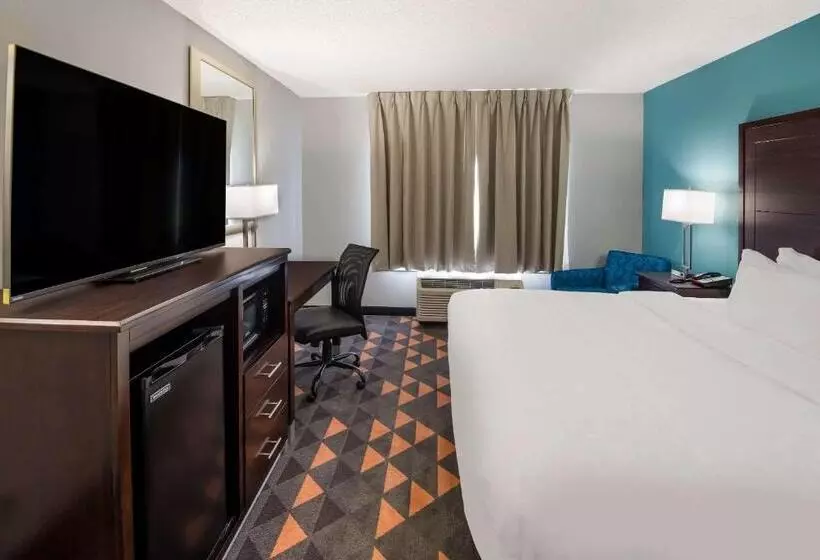 اتاق استاندارد با تخت بزرگ برای معلولان, Clarion Pointe Indianapolis Northeast