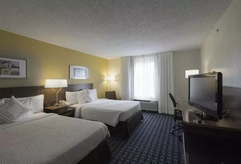 ２ダブルベッドのスタンダードルーム, Fairfield Inn & Suites By Marriott Cleveland Streetsboro