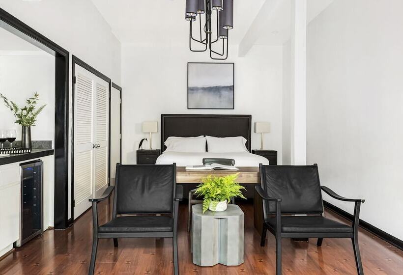 스위트, Gaige House