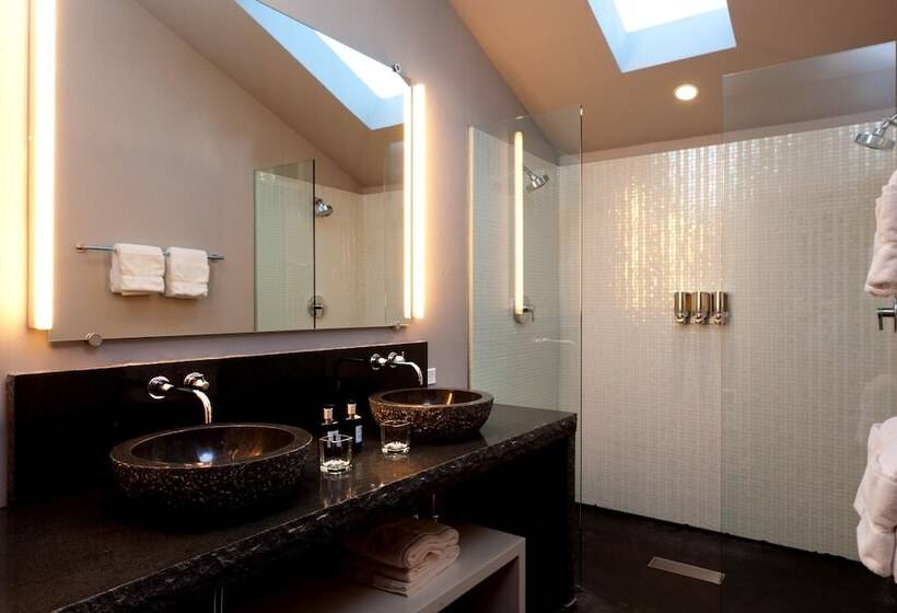 스위트, Gaige House