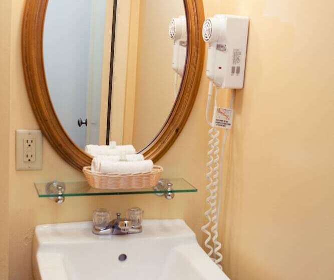 غرفة قياسية مطلّة علي البحر, Gilmore Hotel, Trademark Collection By Wyndham