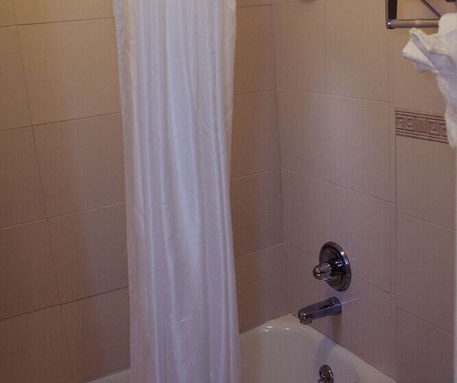 غرفة قياسية مطلّة علي البحر, Gilmore Hotel, Trademark Collection By Wyndham