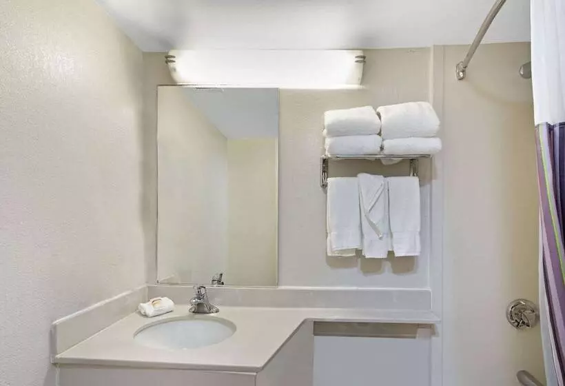 Deluxe-huone, La Quinta By Wyndham New Haven