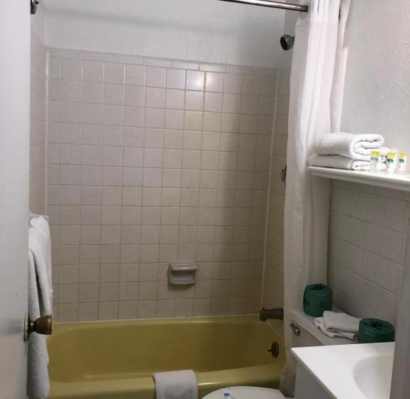 스위트 킹사이즈 침대, Granada Ocean Resort