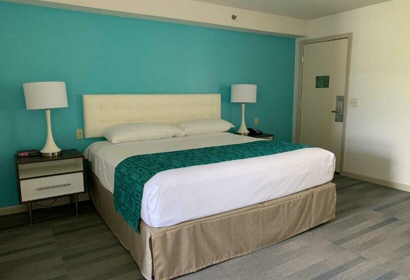 غرفة قياسية سرير كينج, Howard Johnson By Wyndham Williamstown