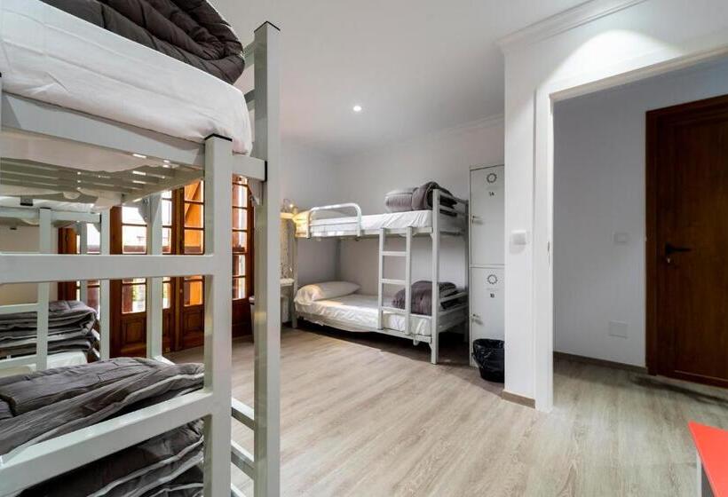 패밀리 룸, Albergue Mirador De Pedrouzo