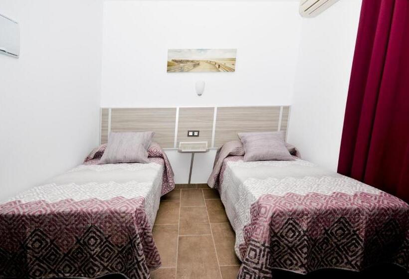 스탠다드 룸, Hostal Maria Jose