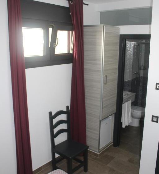 经济房, Hostal Maria Jose
