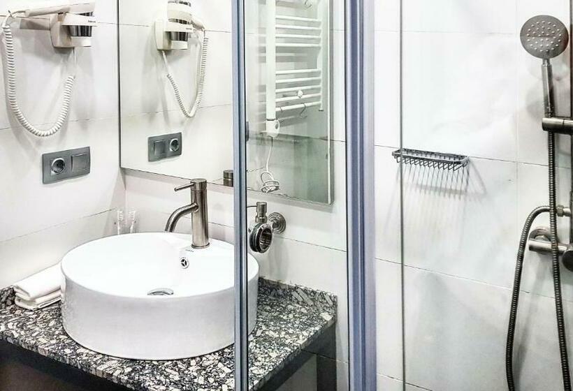 스탠다드 룸, Alpha