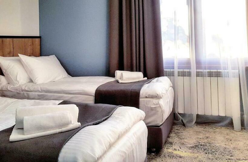 패밀리 스튜디오, Alpha