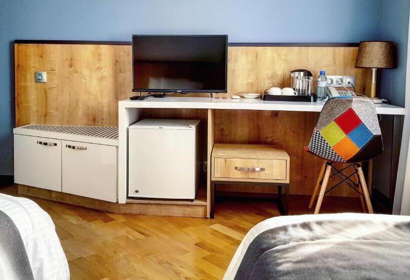 스탠다드 룸, Alpha