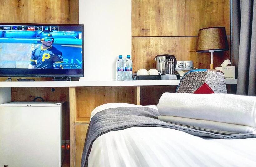 스탠다드 룸, Alpha