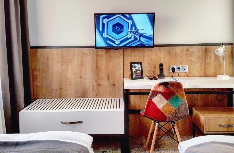 패밀리 스튜디오, Alpha