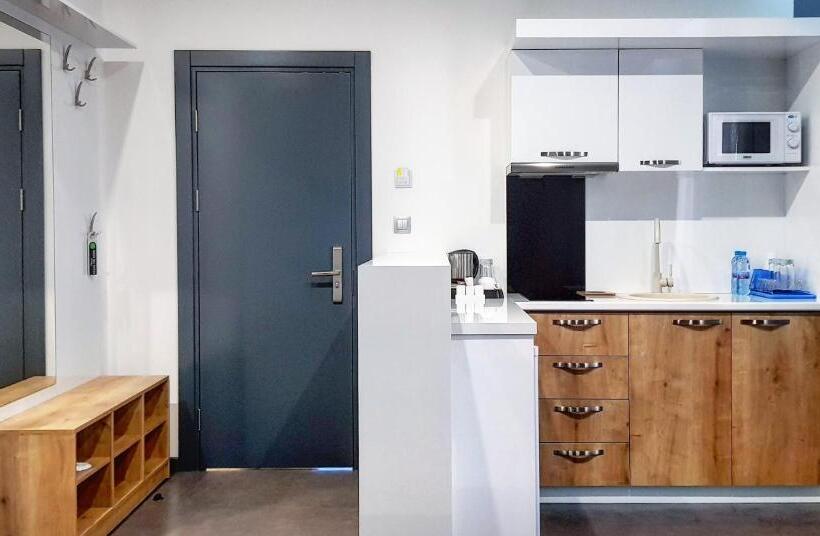 패밀리 스튜디오, Alpha