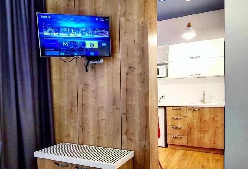 스탠다드 스튜디오, Alpha