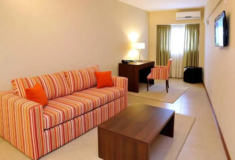 اتاق استاندارد چهار تخته, Intersur San Telmo