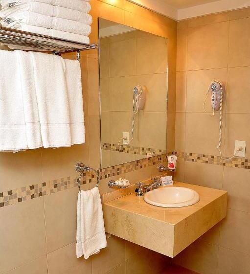 اتاق استاندارد چهار تخته, Intersur San Telmo