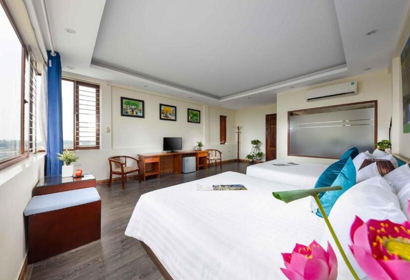 اتاق استاندارد سه نفره, Viet Village Hotel & Travel