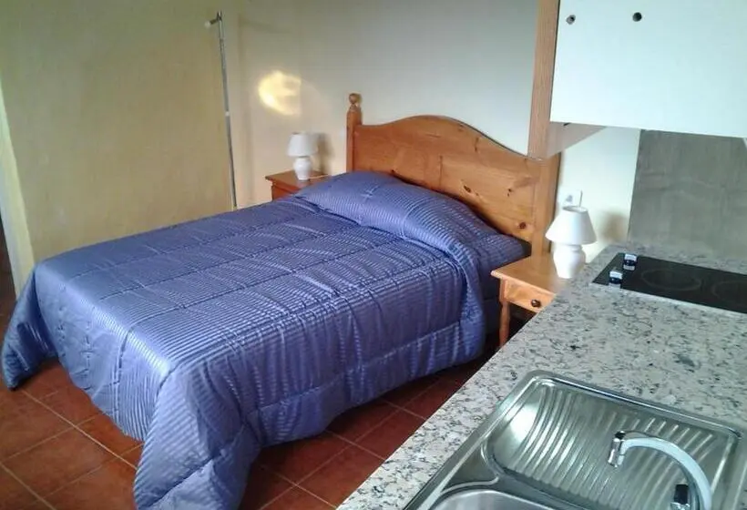 Standard-studio Terassi, Casa Rural Merche