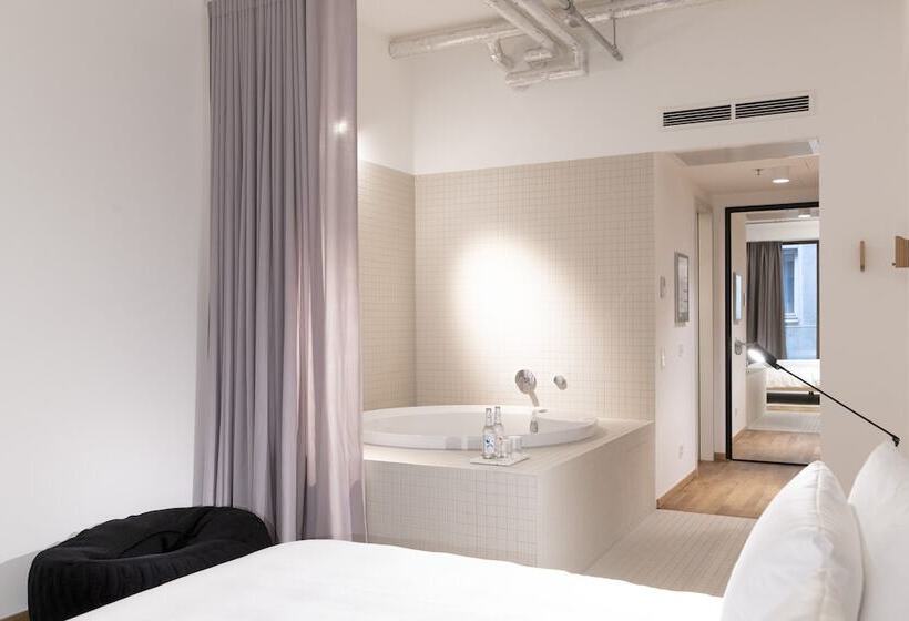 اتاق استاندارد با وان آب گرم, Haus Im Tal