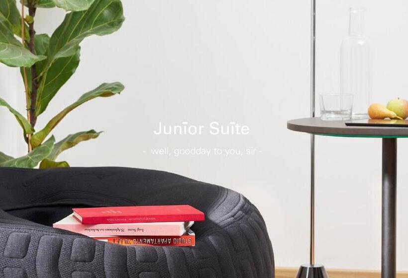 استودیوی استاندارد, Haus Im Tal