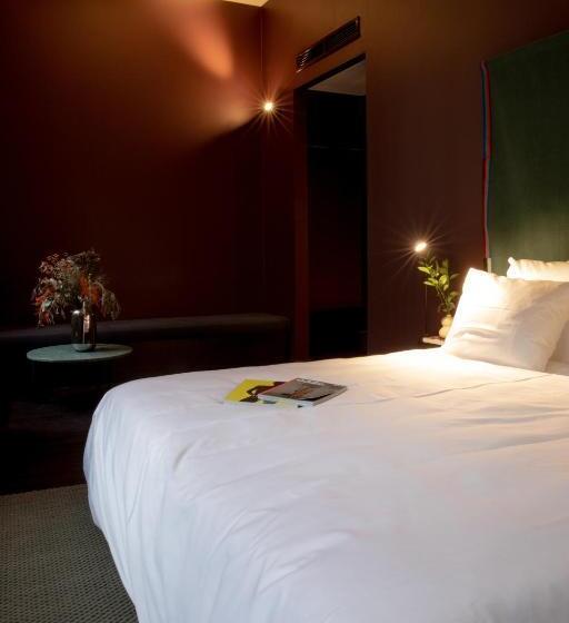 اتاق راحتی, Haus Im Tal