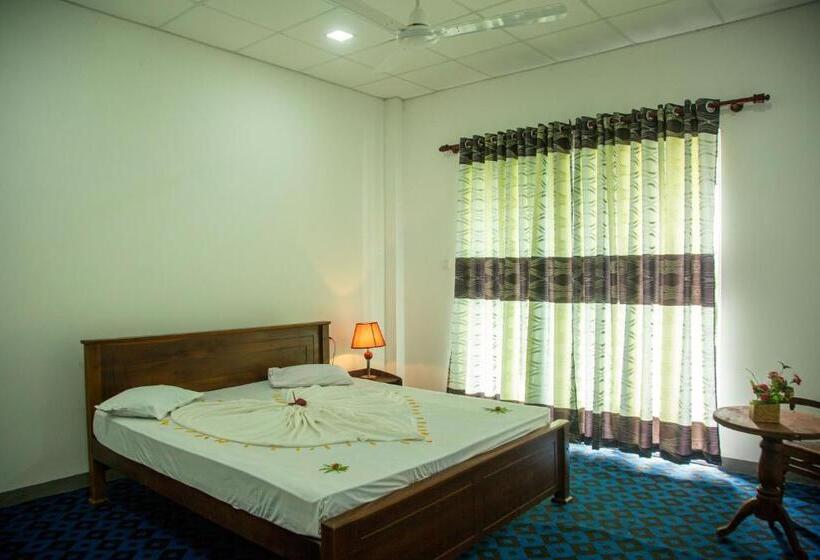 Номер Стандарт, Sapid Luck Yala Safari