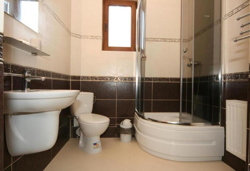 خانه 1 خوابه, гостьовий дім Tauer