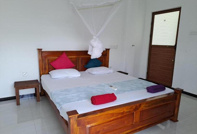 带阳台的豪华间, B & B Charm